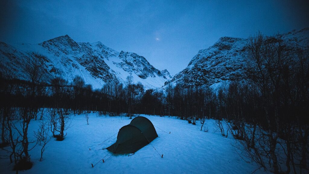 Norwegen Jedermannsrecht - Zelt in der rauhen Wildness Norwegens